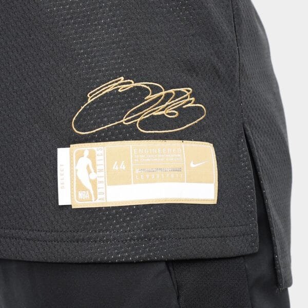 Regata NBA Nike Los Angeles Lakers nº 23 Lebron James Masculina - Preto+Dourado - Imagem 4